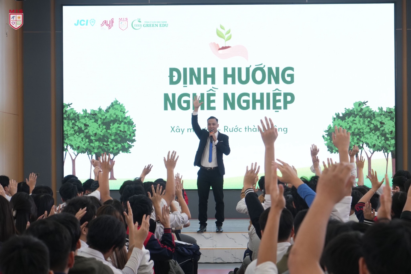 CHƯƠNG TRÌNH HƯỚNG NGHIỆP THỜI KỲ SỐ