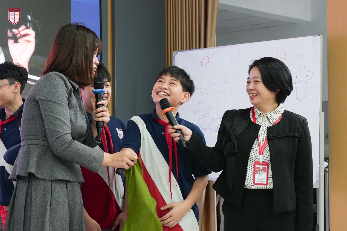 HIỂU BẢN THÂN ĐỂ HẠNH PHÚC