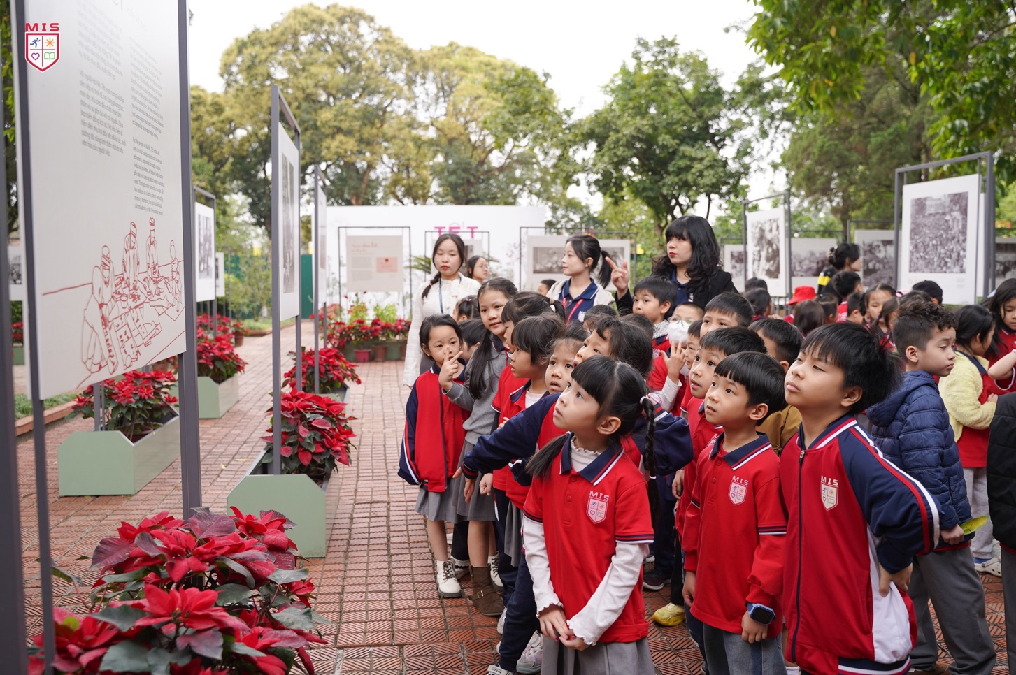 HOÀNG THÀNH THĂNG LONG