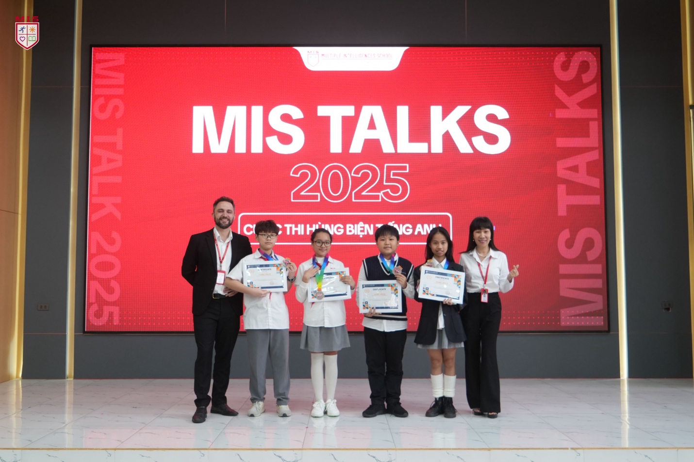 MIS TALKS – HÙNG BIỆN TIẾNG ANH