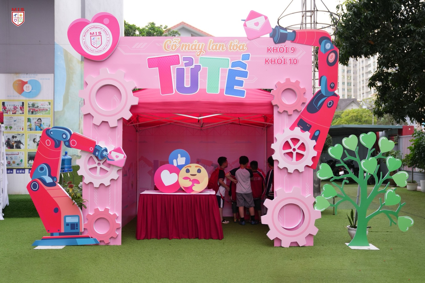 MIS INNOVATION DAY 2026 – “BẢN ĐỒ SÁNG TẠO” RỰC RỠ TỪ NHỮNG GIAN HÀNG ĐỘC ĐÁO