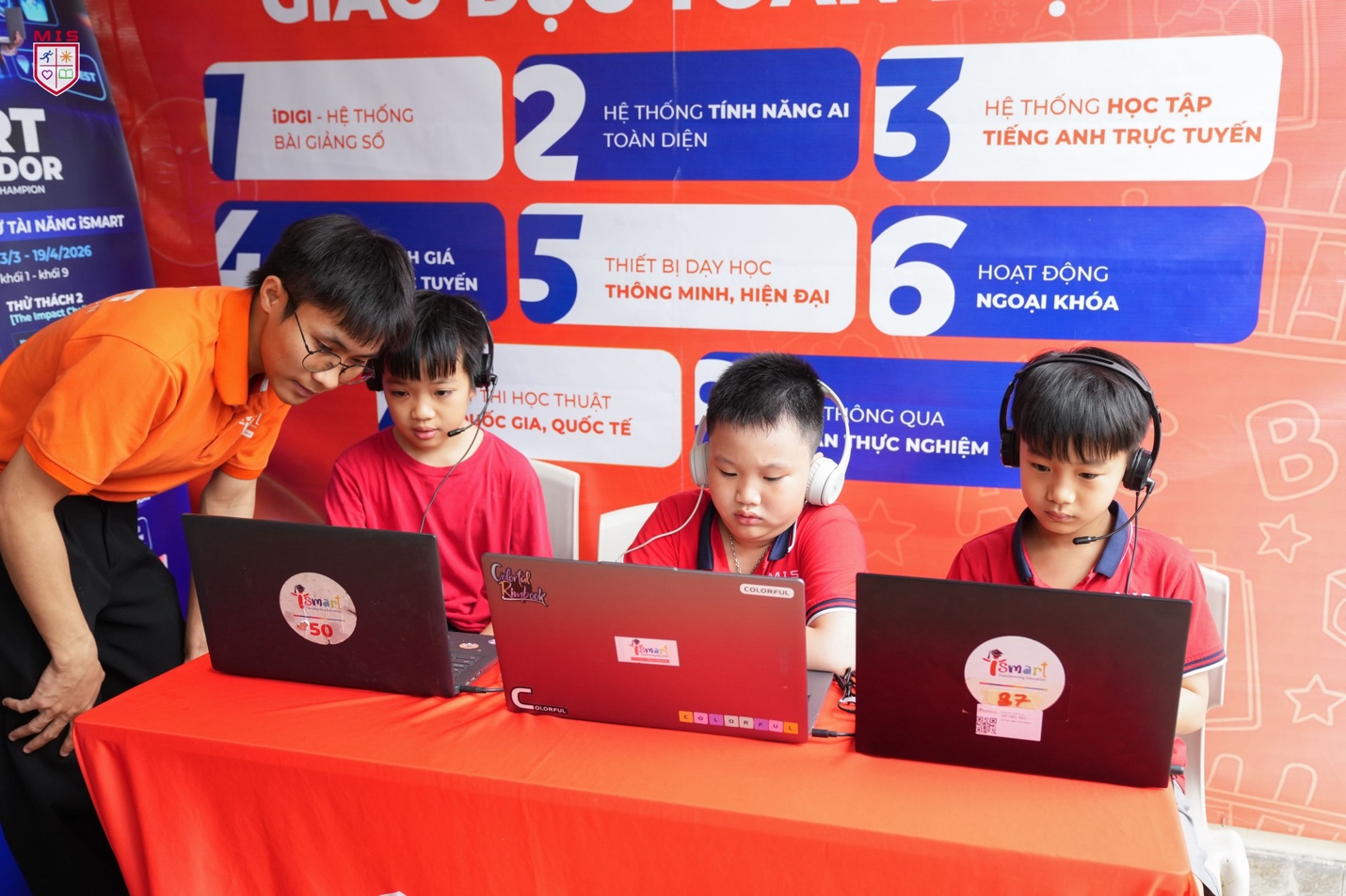 MIS INNOVATION DAY 2026 – “BẢN ĐỒ SÁNG TẠO” RỰC RỠ TỪ NHỮNG GIAN HÀNG ĐỘC ĐÁO