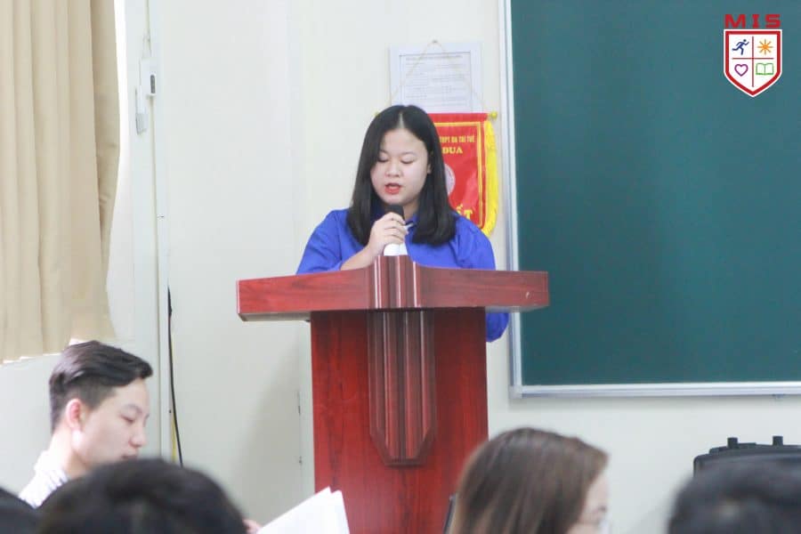 Người chiến thắng Bebras 2019 trở thành thành viên BCH Chi đoàn 11A1 MIS