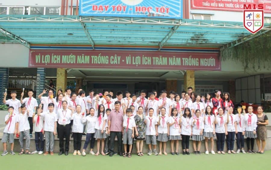 Đa Trí Tuệ MIS – Bồi hồi Lễ chào cờ cuối cùng của năm học