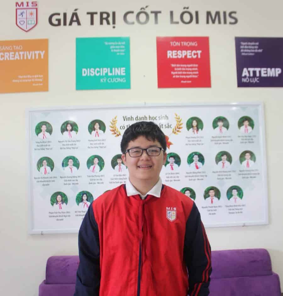 Dù cuối xuân, Hoa thành tích MIS vẫn nở rộ!