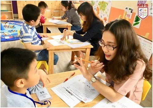 Trường Đa trí tuệ MIS đánh giá năng lực và thể chất trẻ trước khi nhập học