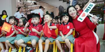 NĂM HỌC “GIÁO DỤC CON TIM” NĂM HỌC CỦA NHỮNG ĐỨA TRẺ HẠNH PHÚC