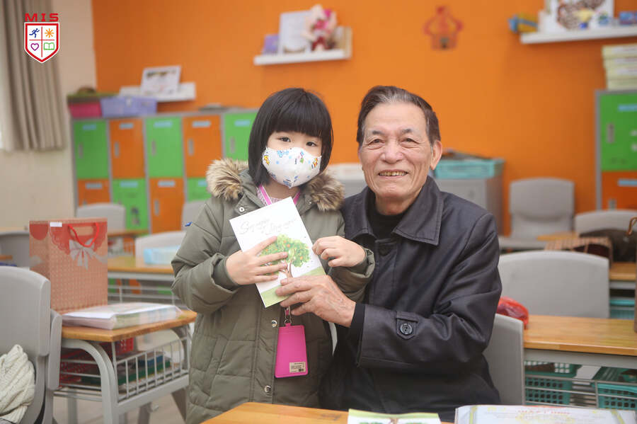 SUY NGẪM VỀ TRỒNG NGƯỜI