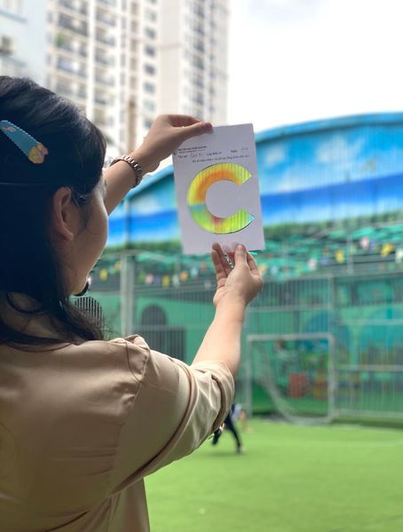 THẾ GIỚI MUÔN MÀU CỦA MISERS NHÍ