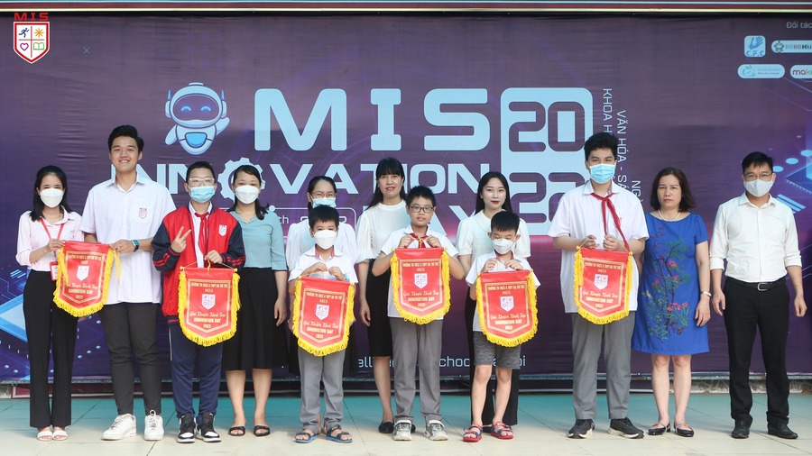 LỄ VINH DANH HỌC SINH – MIS Innovation day 2022