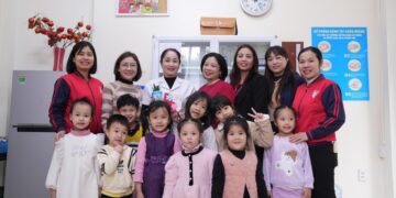 NHỮNG CHẬU CÂY XANH GỬI TRAO YÊU THƯƠNG NHÂN NGÀY THẦY THUỐC VIỆT NAM