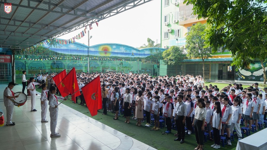 HÂN HOAN CHÀO TUẦN MỚI – ĐẾN TRƯỜNG THẬT LÀ VUI