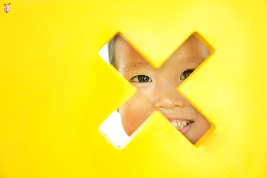 NƠI TRÚ ẨN RỘN VANG TIẾNG CƯỜI