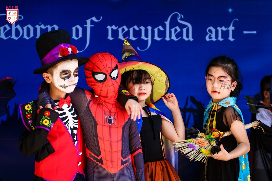 HALLOWEEN PARTY | MYSTERIOUS MASQUERAGE