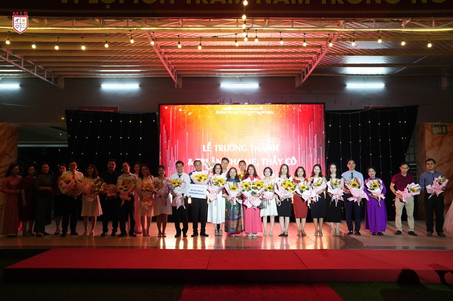 LỄ TRI ÂN & TRƯỞNG THÀNH KHỐI THCS – THPT GẮN KẾT TÌNH THÂN – TRÂN TRỌNG TỪNG KHOẢNH KHẮC