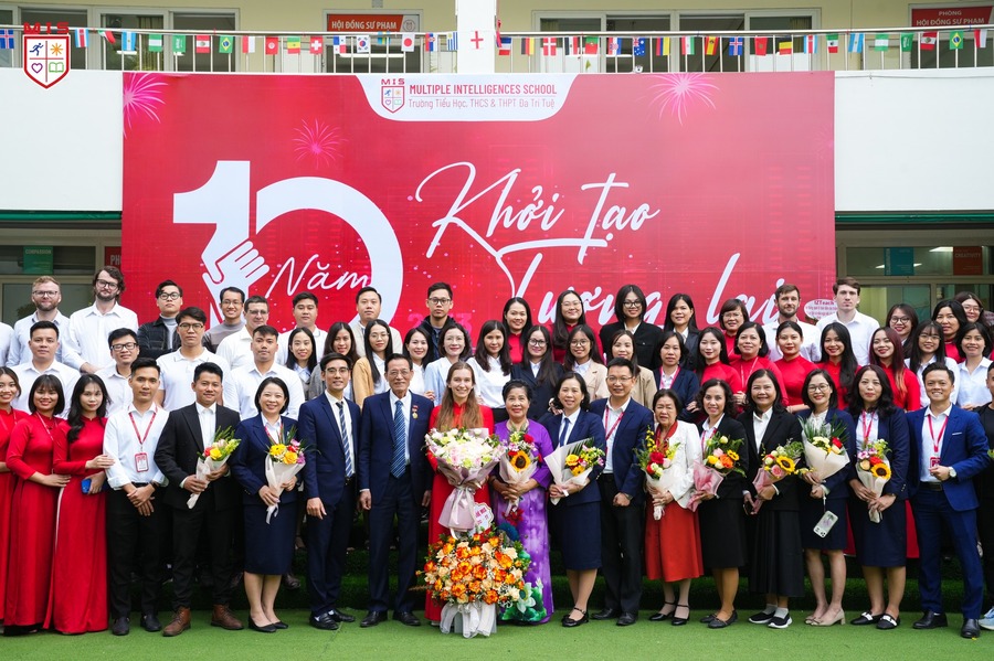 KỶ NIỆM 41 NĂM NGÀY NHÀ GIÁO VIỆT NAM 20/11/1982 – 20/11/2023