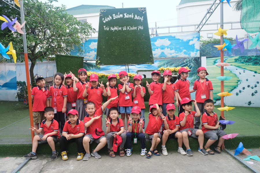 MISers TÁI TẠO NĂNG LƯỢNG TỪ NHỮNG CHUYẾN DÃ NGOẠI TẬP THỂ