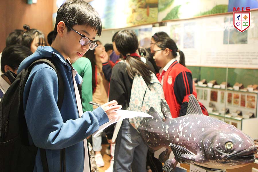 MISER ngỡ ngàng với thế giới nghìn năm trước