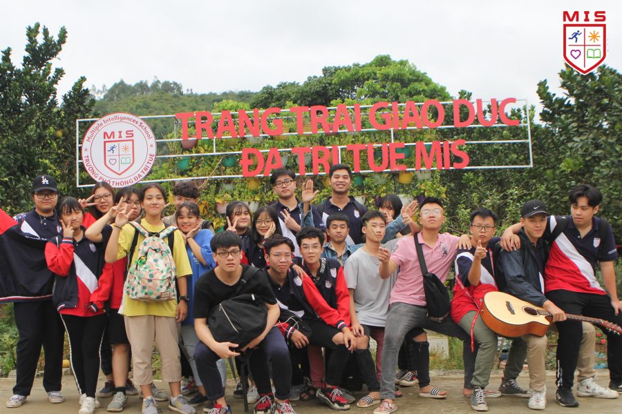 Chuyến dã ngoại – tập quân sự đầu tiên của các MISer khối 10