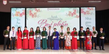 NHỮNG NGƯỜI THẦY LẶNG LẼ THẮP SÁNG BAO ƯỚC MƠ