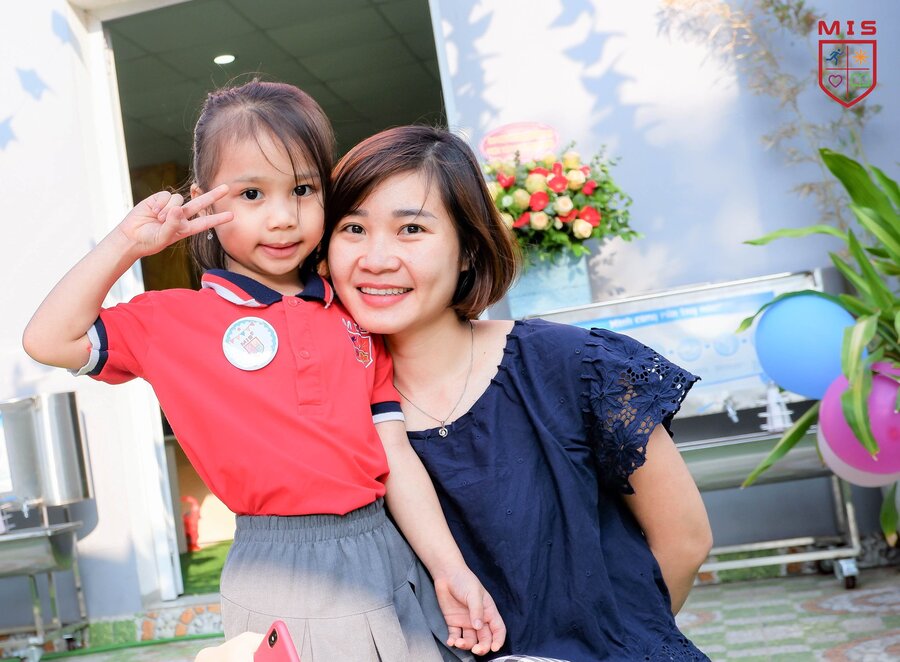 MỖI NGÀY ĐẦU TUẦN, NỤ CƯỜI TƯƠI RÓI